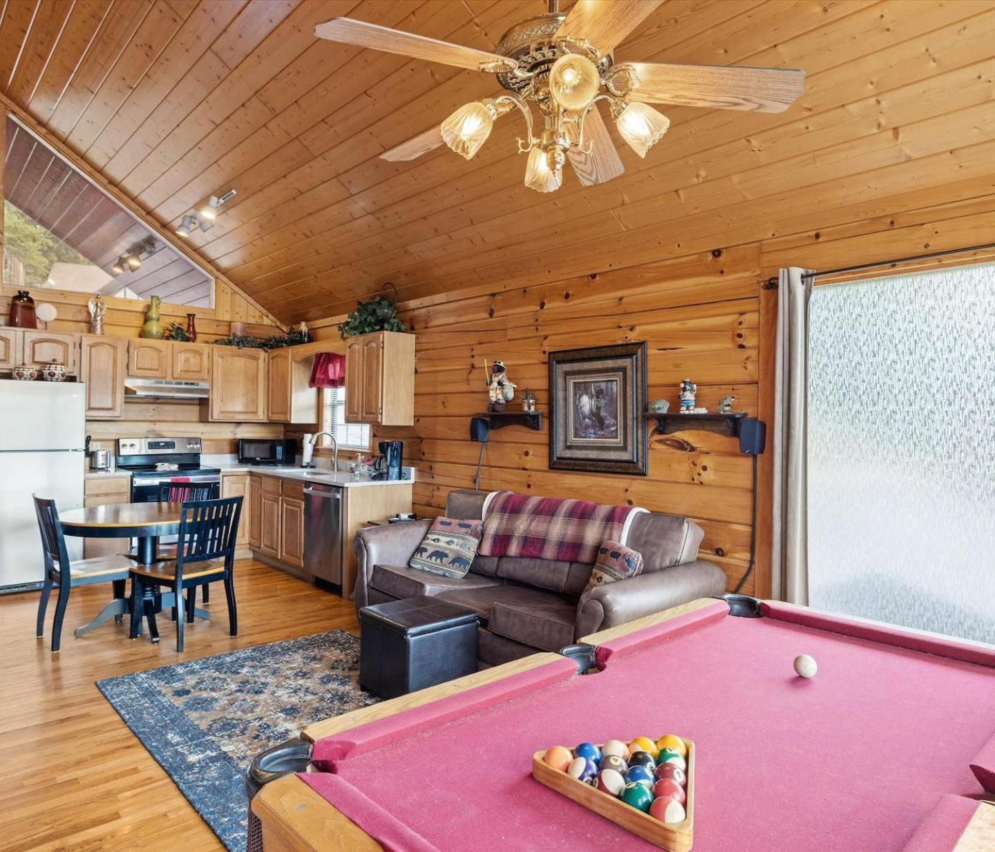 Views I Mins To Dollywood I Hot Tub I Pool Table Villa Sevierville Bagian luar foto