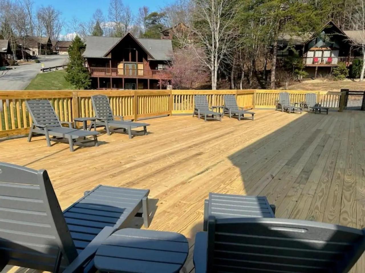 Views I Mins To Dollywood I Hot Tub I Pool Table Villa Sevierville Bagian luar foto