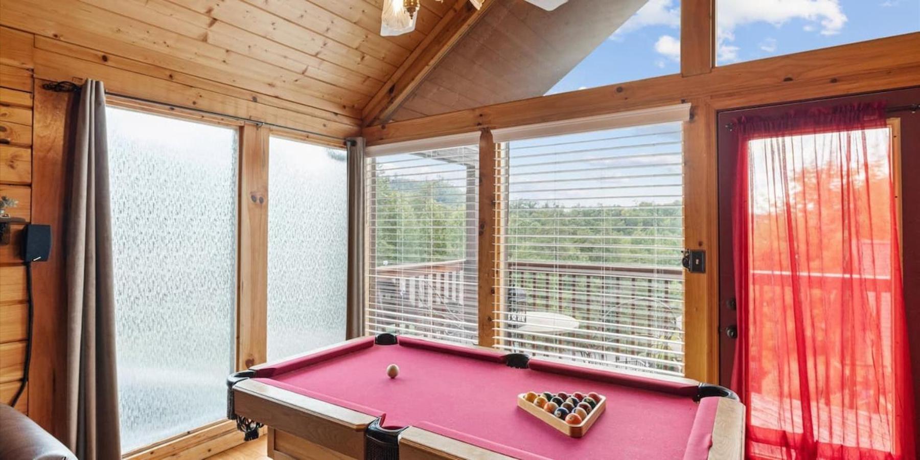 Views I Mins To Dollywood I Hot Tub I Pool Table Villa Sevierville Bagian luar foto